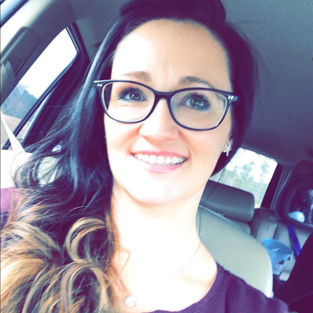 Meet your Posher, Jenn